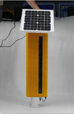 太陽(yáng)能同步輪廓燈霧燈